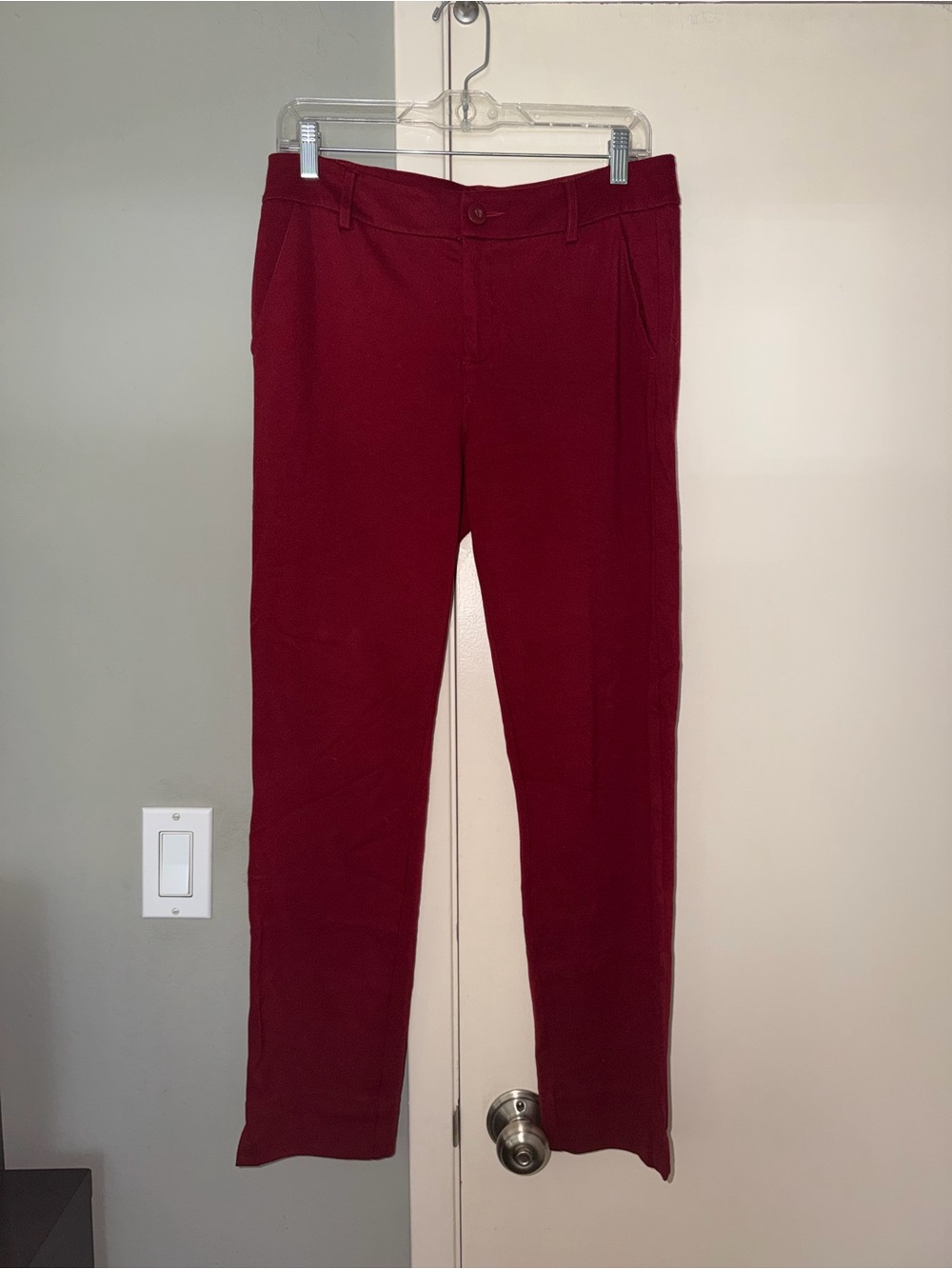 CAbi Women’s Burgundy Straight-Leg Tailored Look